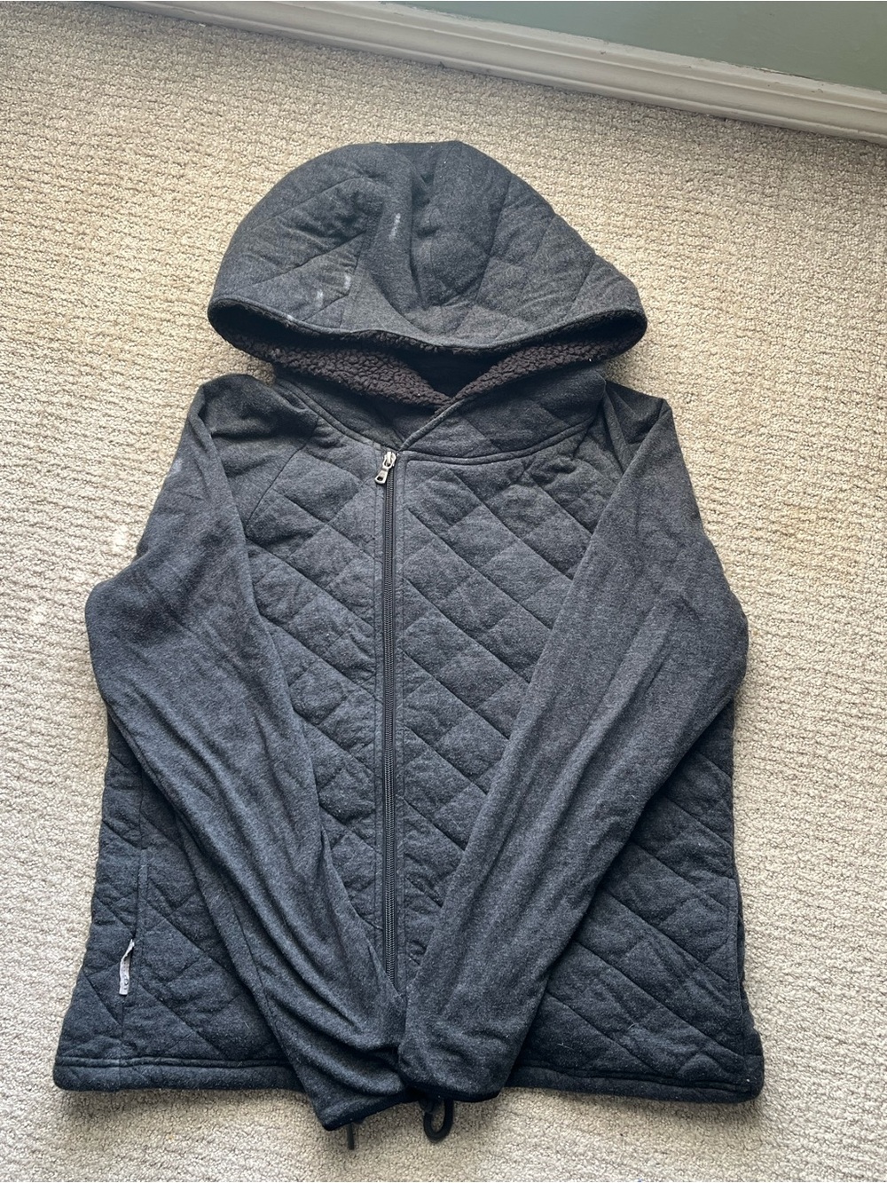 UGG Australia Women’s XL Charcoal Quilted Sherpa Hooded Jacket